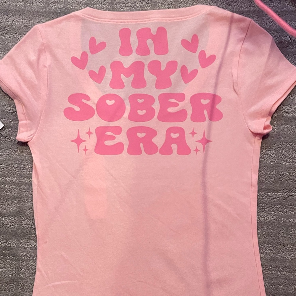 No Boundaries Pink Graphic Tee - Short Sleeve